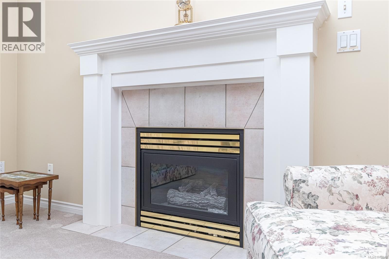Photo 10 of 7 3633 Cedar Hill Rd, Saanich BC