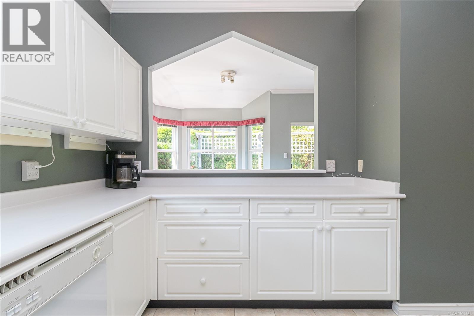 Photo 16 of 7 3633 Cedar Hill Rd, Saanich BC