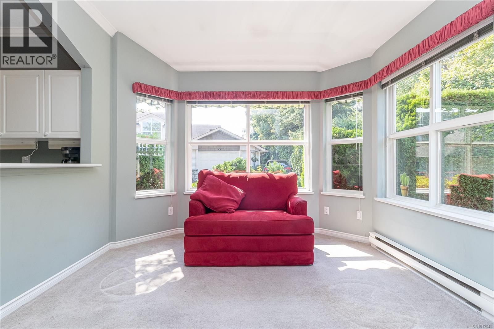 Photo 18 of 7 3633 Cedar Hill Rd, Saanich BC