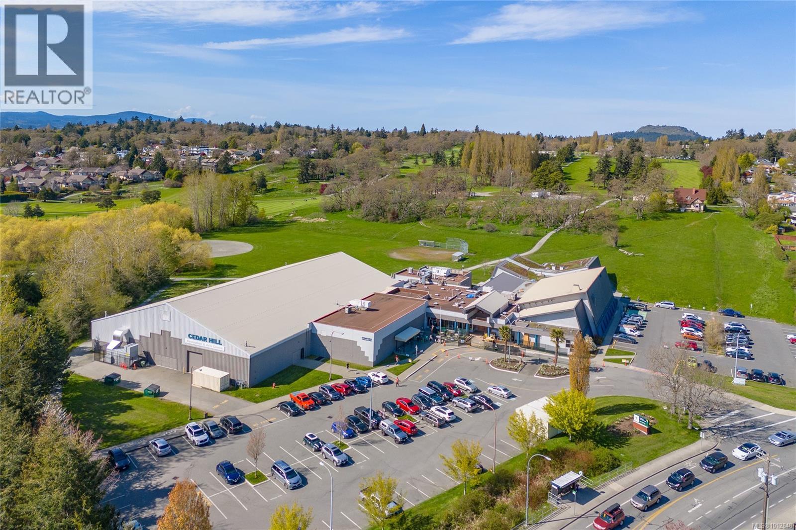 Photo 43 of 7 3633 Cedar Hill Rd, Saanich BC