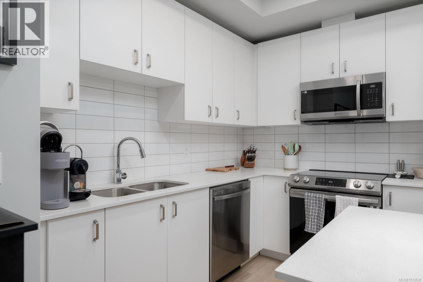 406 140 Jensen Avenue West, Parksville