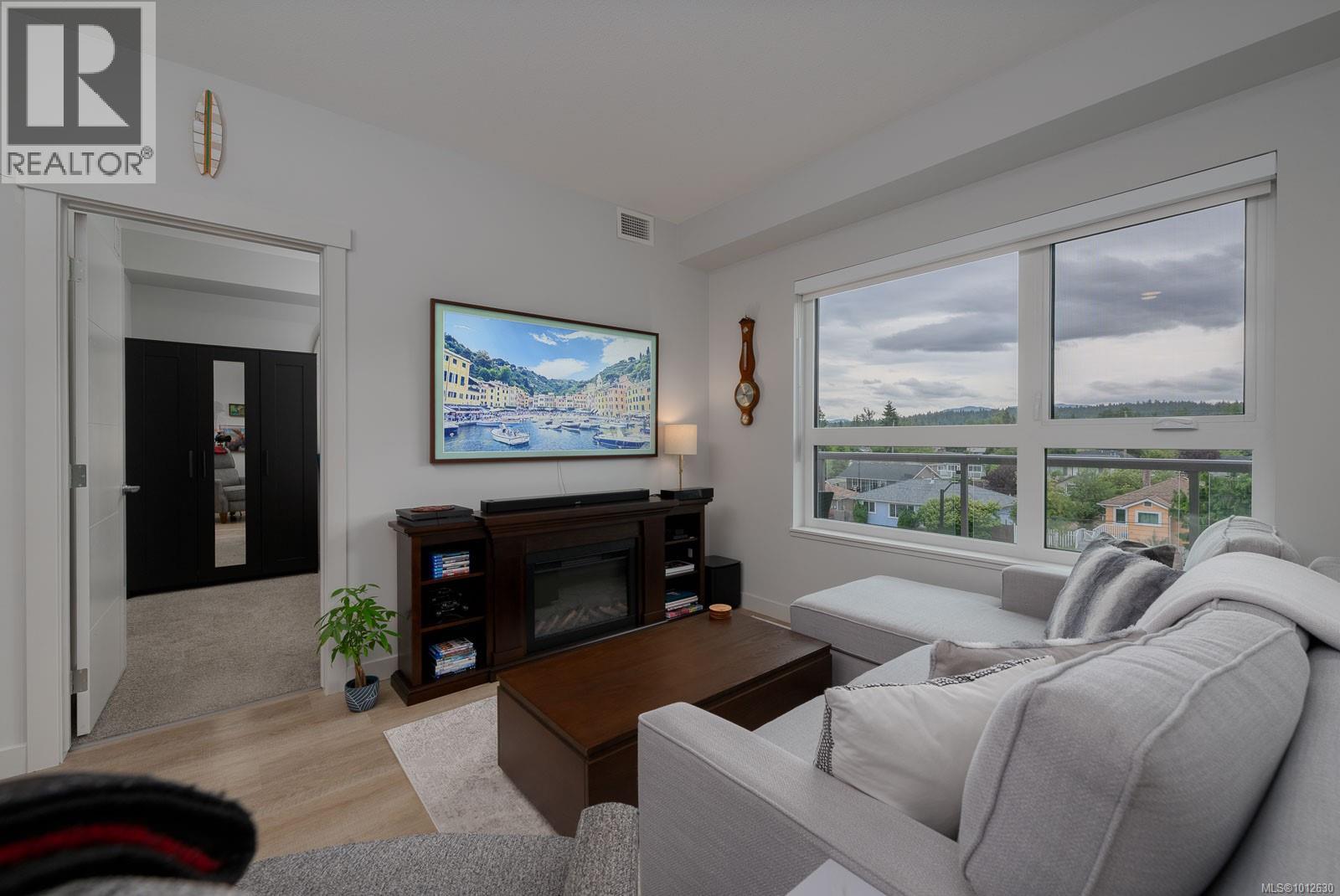 406 140 Jensen Avenue West, Parksville