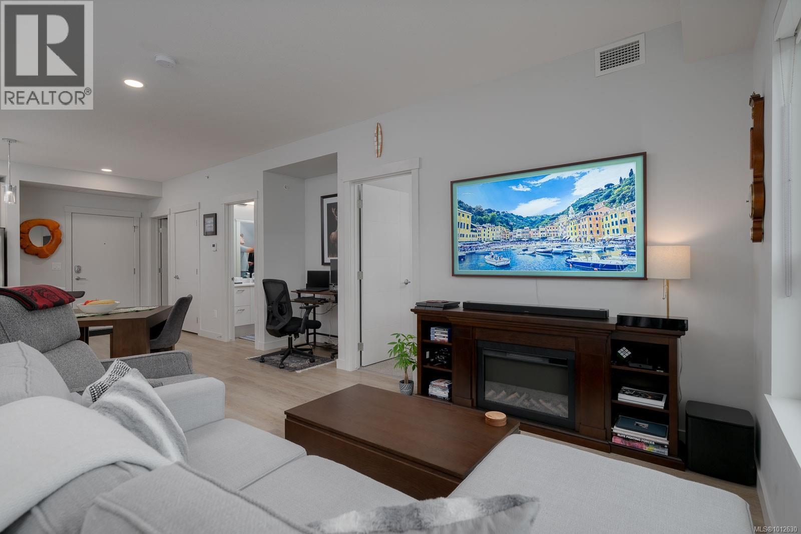 406 140 Jensen Avenue West, Parksville