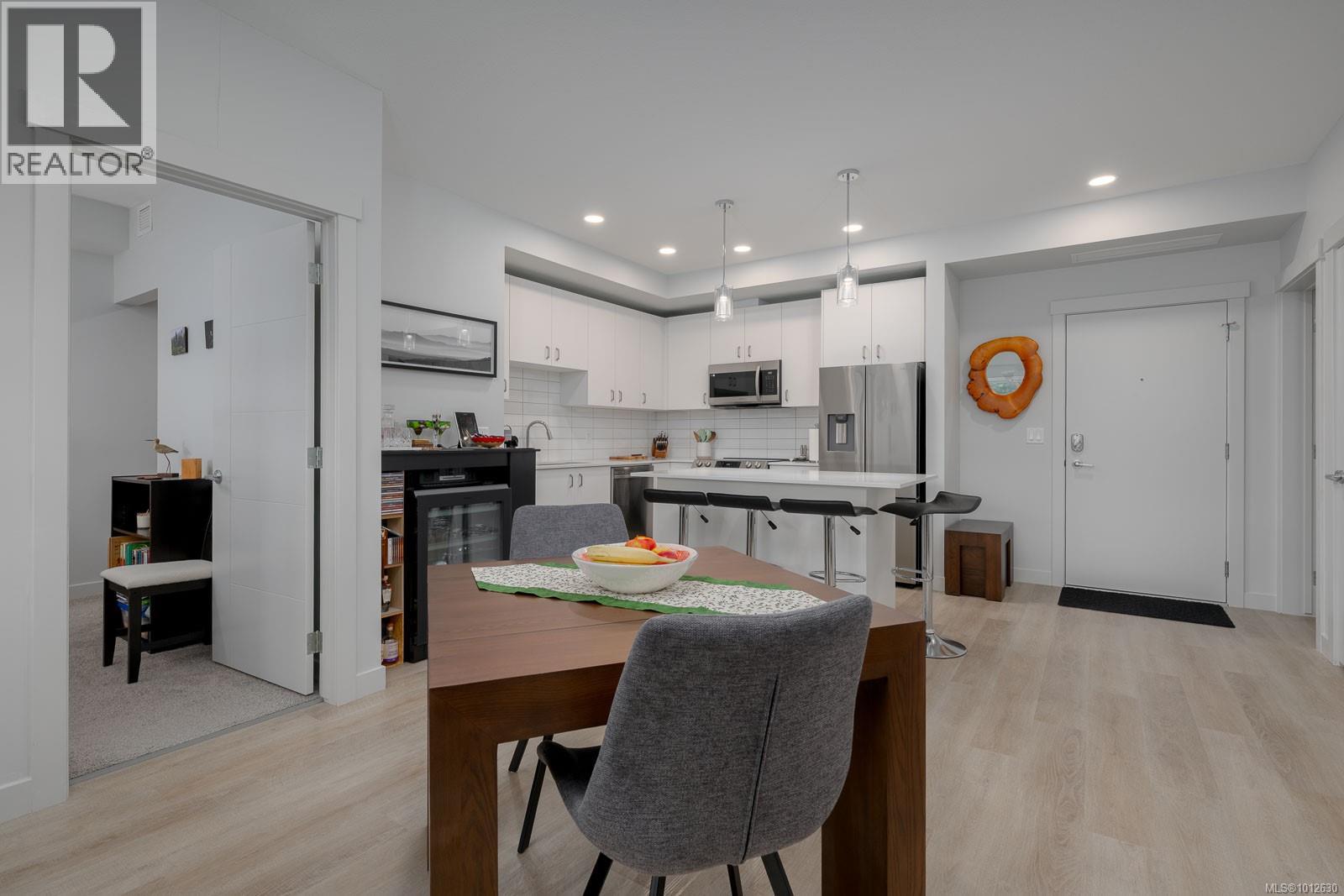 406 140 Jensen Avenue West, Parksville