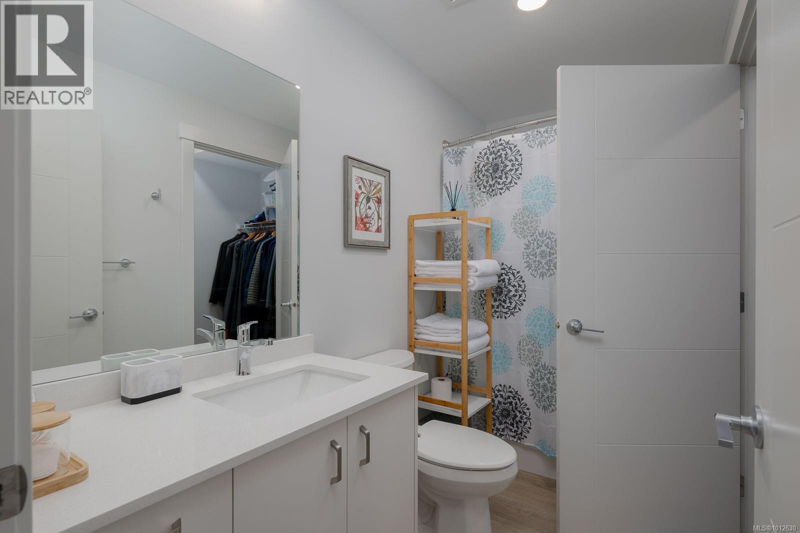 406 140 Jensen Avenue West, Parksville