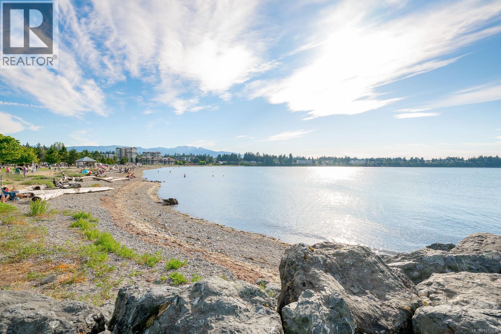 406 140 Jensen Avenue West, Parksville