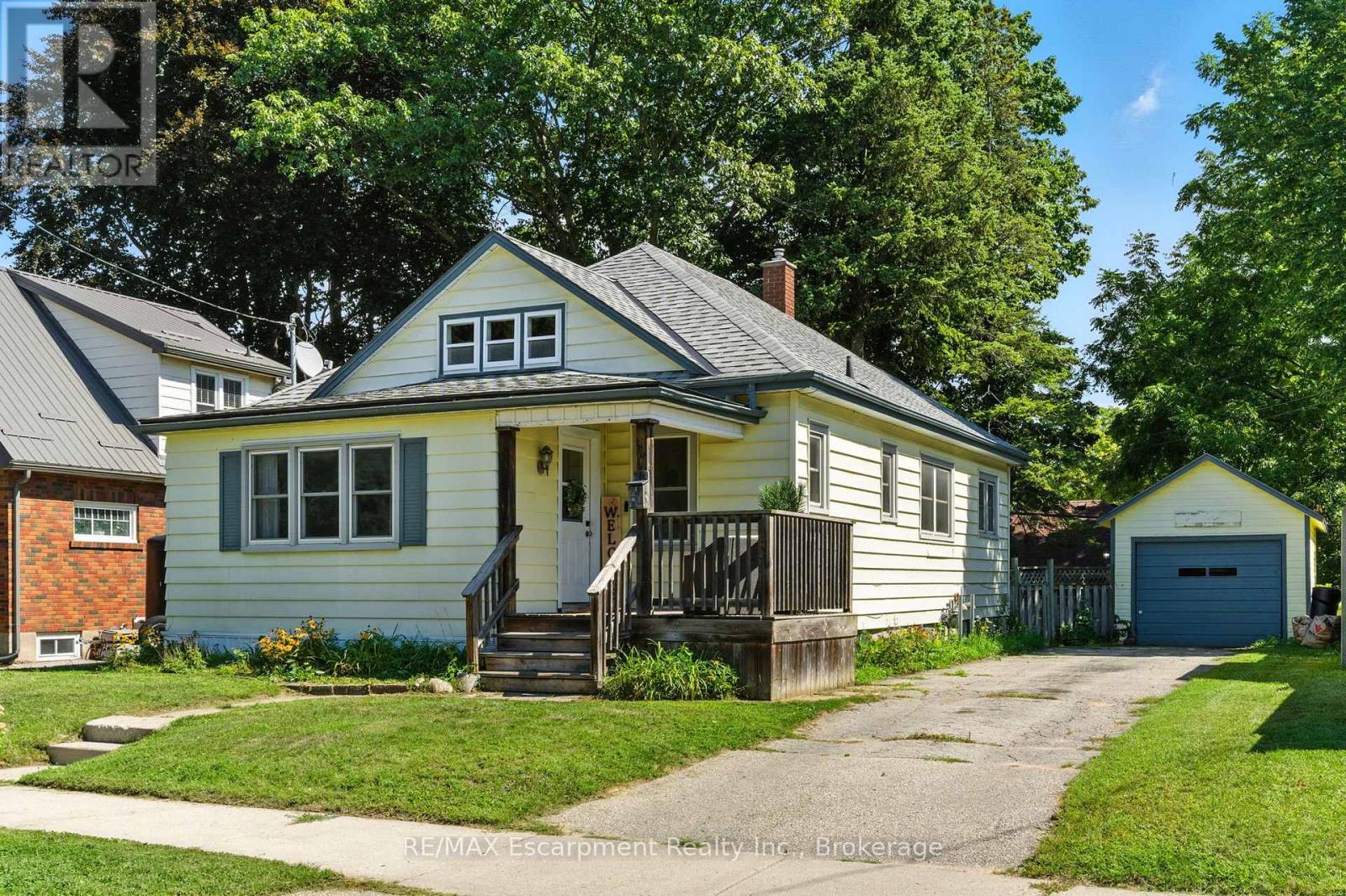 Photo 1 of 103 Orchard Avenue, Norfolk ON