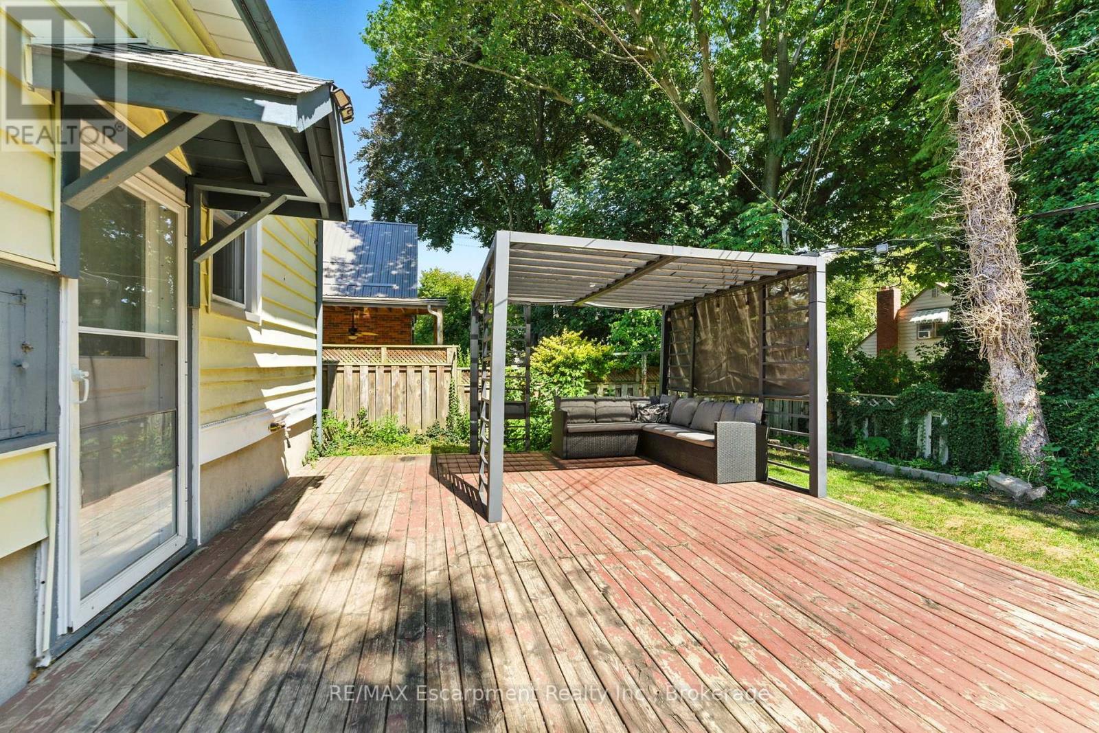 Photo 28 of 103 Orchard Avenue, Norfolk ON