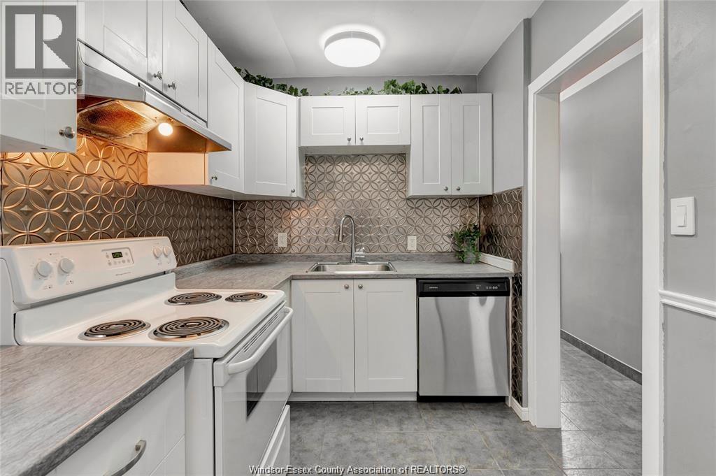 Photo 10 of 1786 Durham Place, Windsor ON