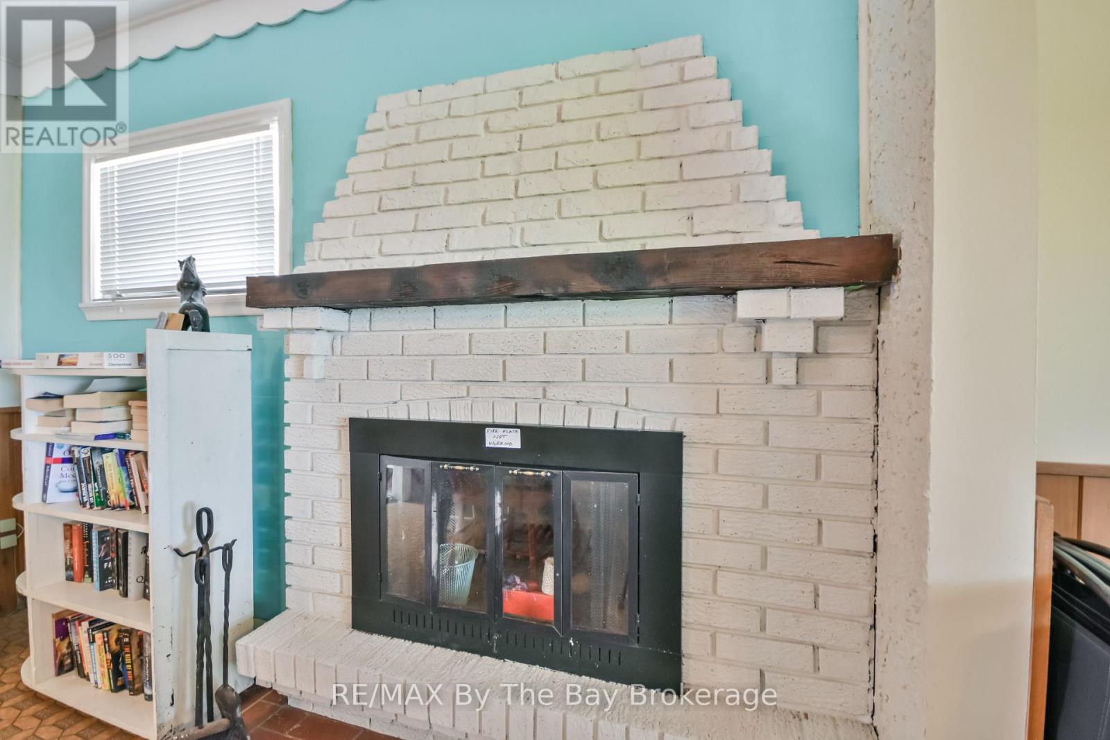 Photo 13 of 762 Eastdale Drive, Wasaga Beach ON