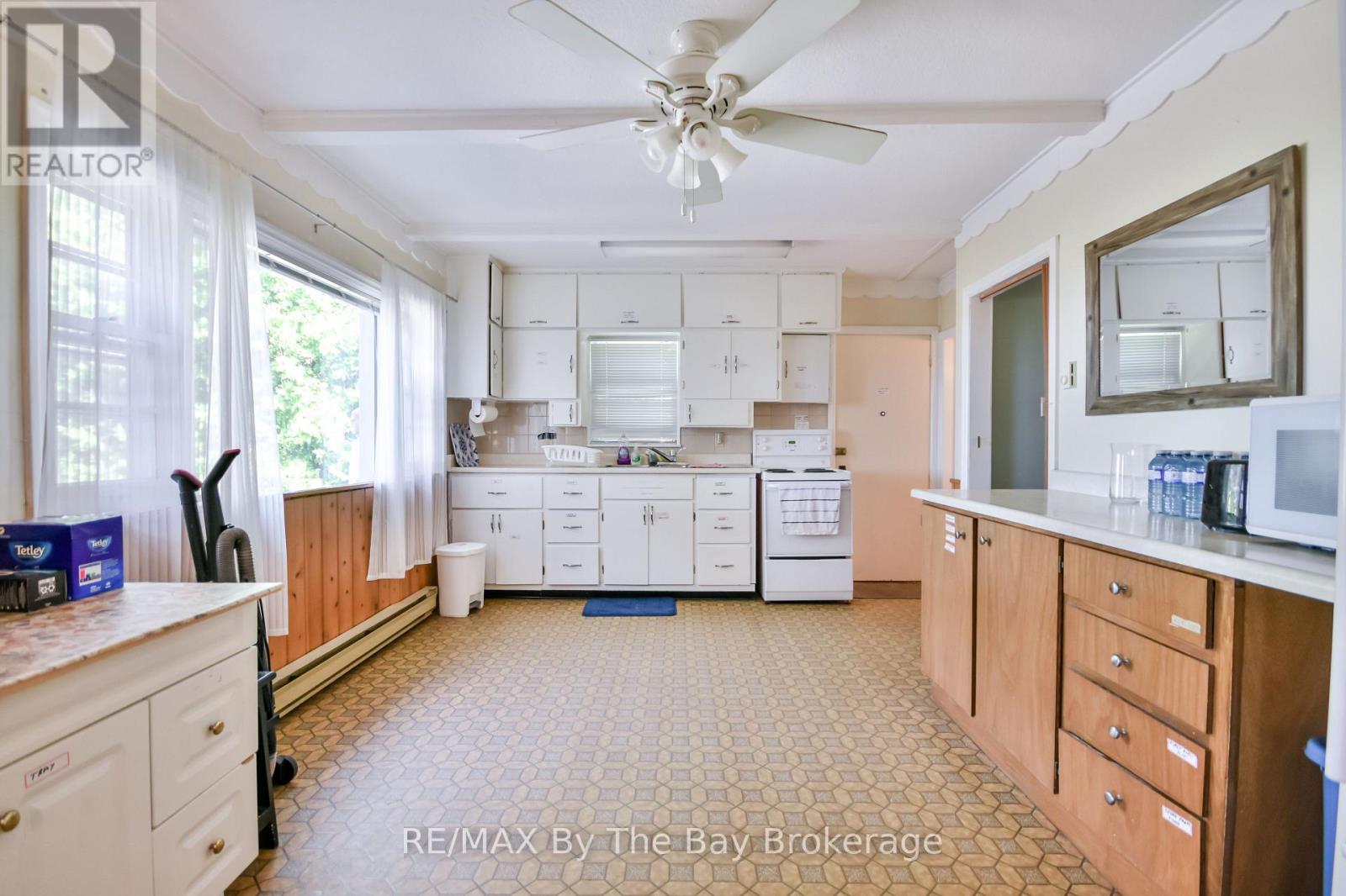 Photo 14 of 762 Eastdale Drive, Wasaga Beach ON