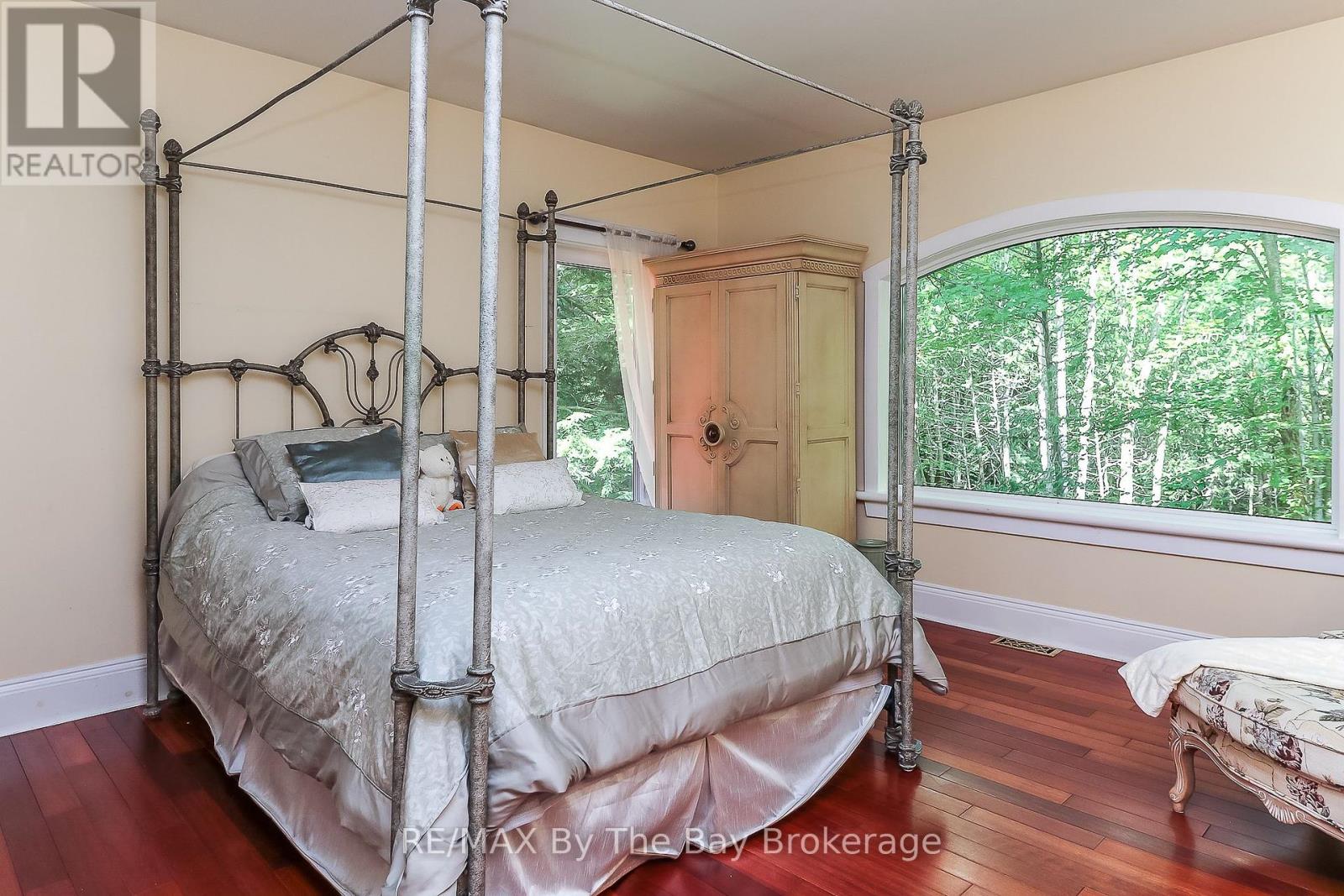 Photo 31 of 5262 Conc 2 Sunnidale, Clearview ON