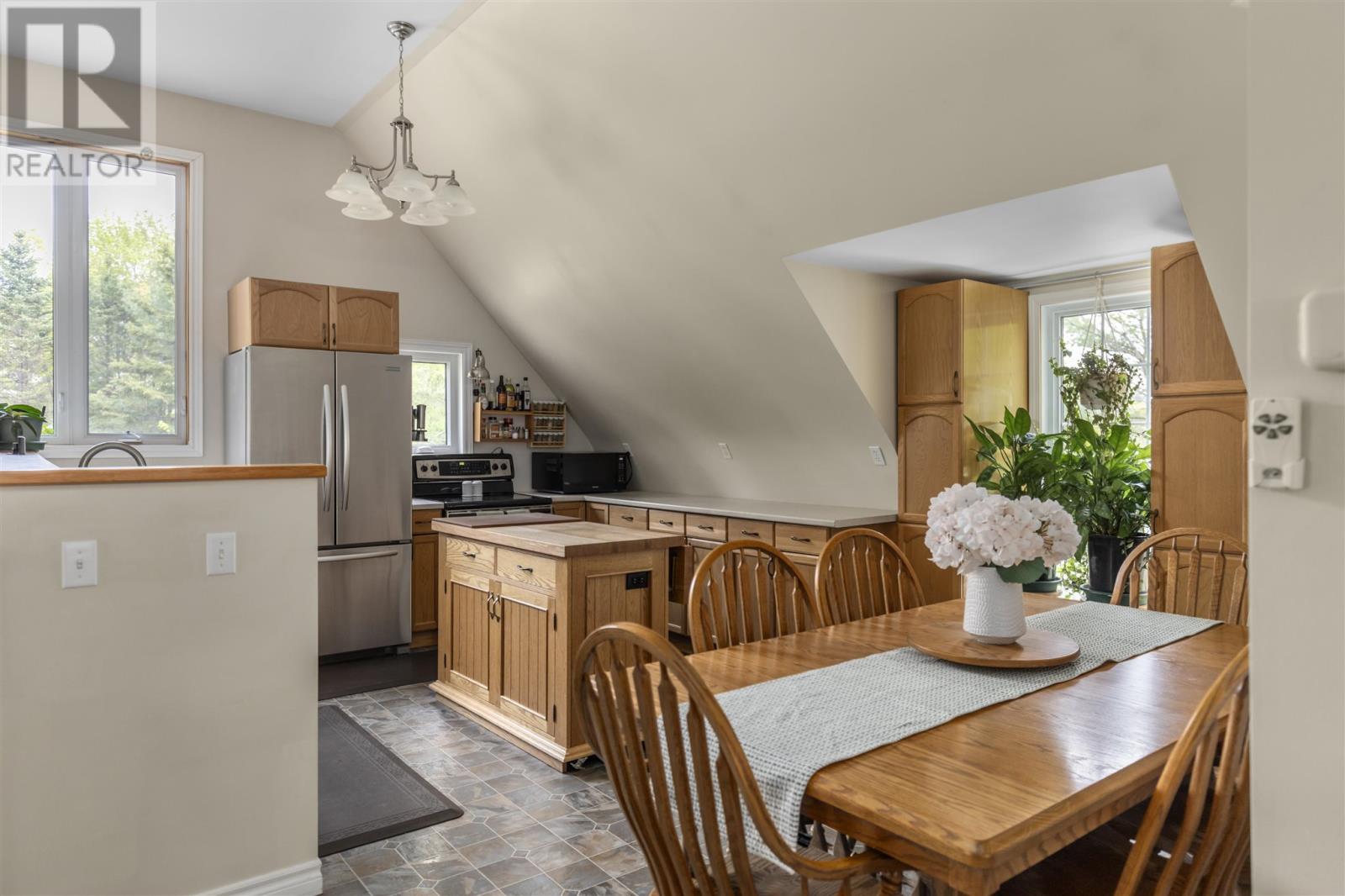 Photo 11 of 595 Old Goulais Bay Rd, Sault Ste Marie ON