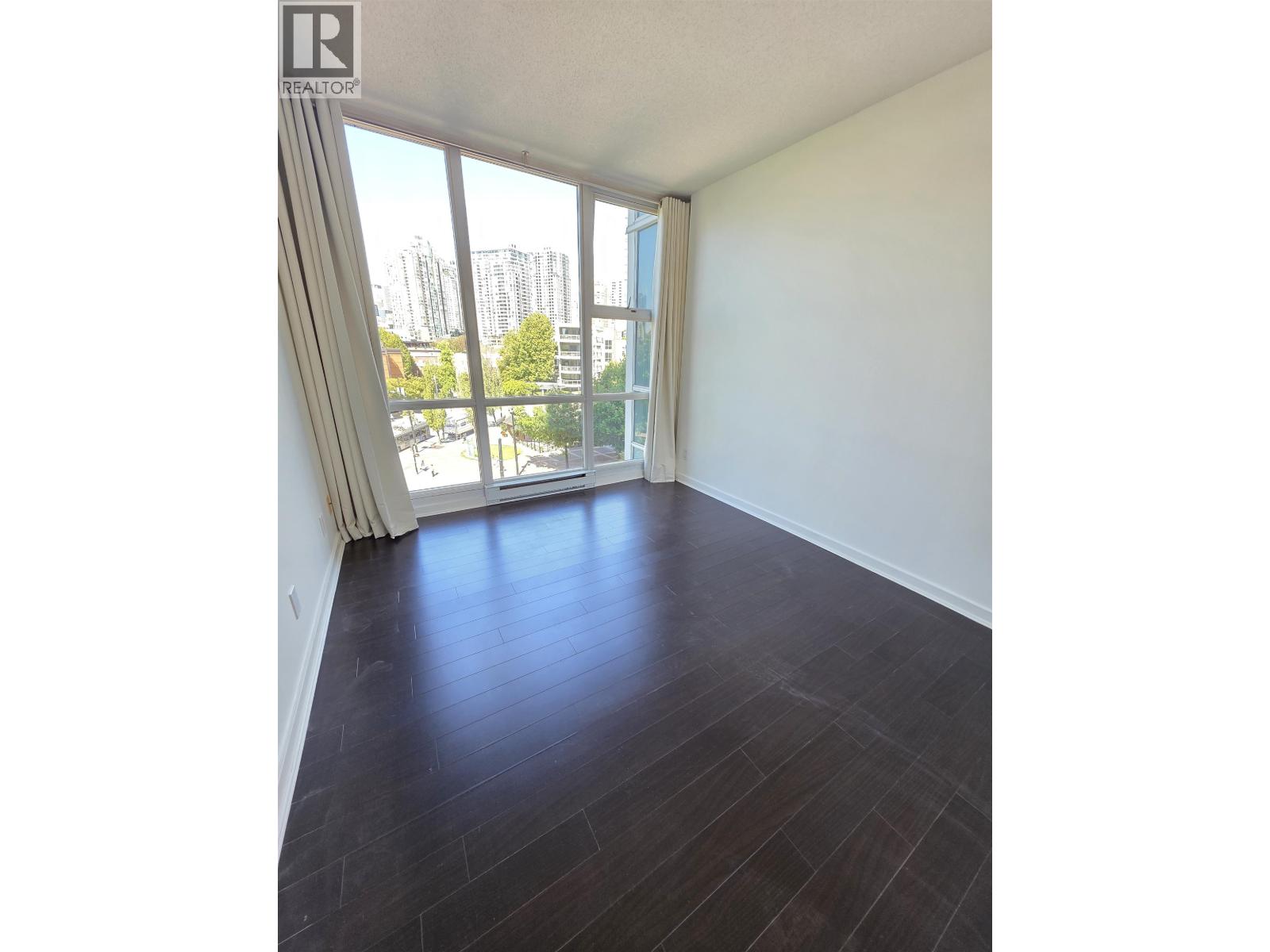 Photo 7 of 703 193 Aquarius Mews, Vancouver BC