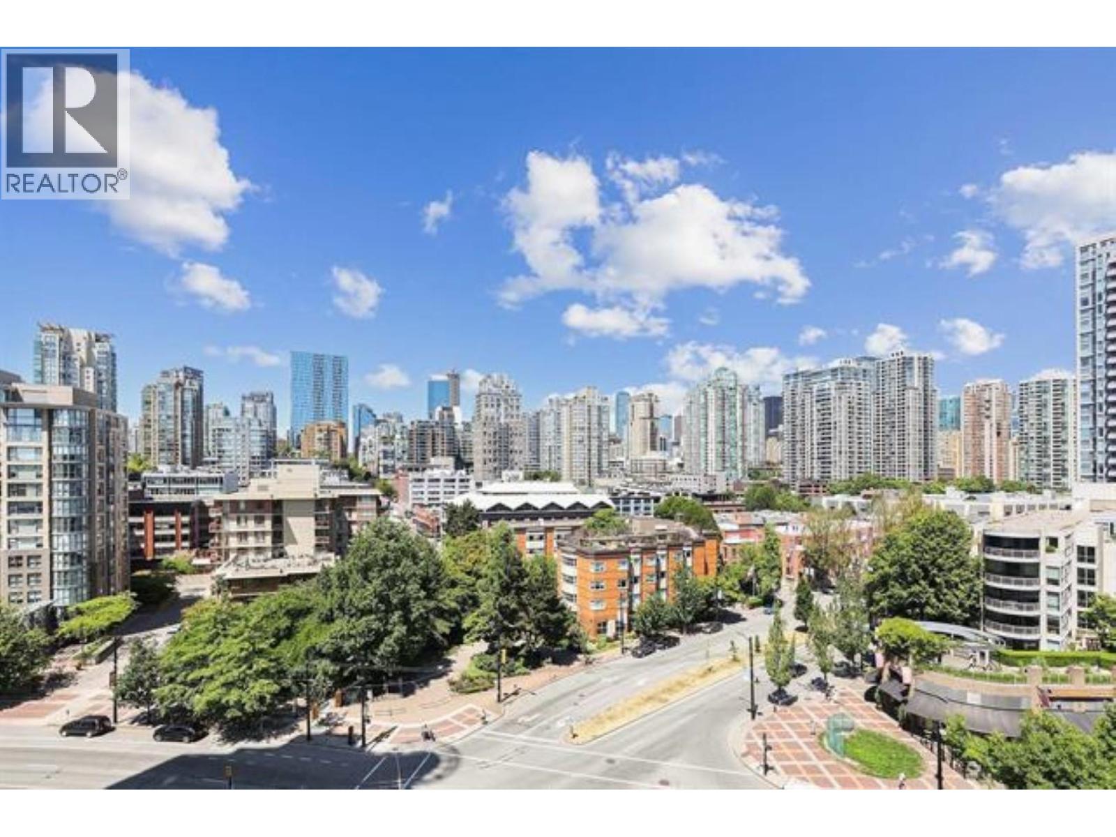 Photo 10 of 703 193 Aquarius Mews, Vancouver BC