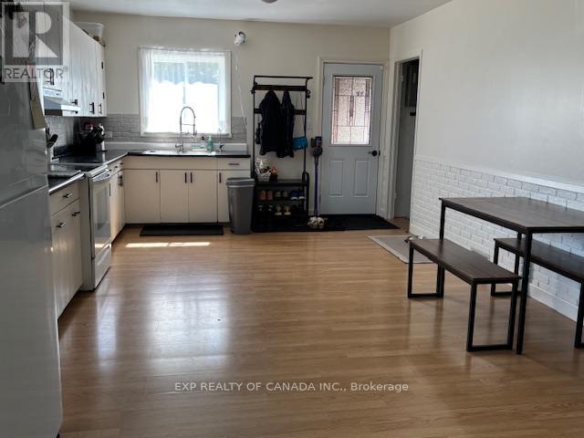 Photo 12 of 1359 Genier Road, Cochrane ON