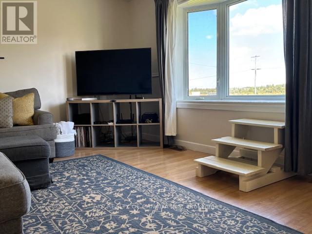 Photo 15 of 1359 Genier Road, Cochrane ON