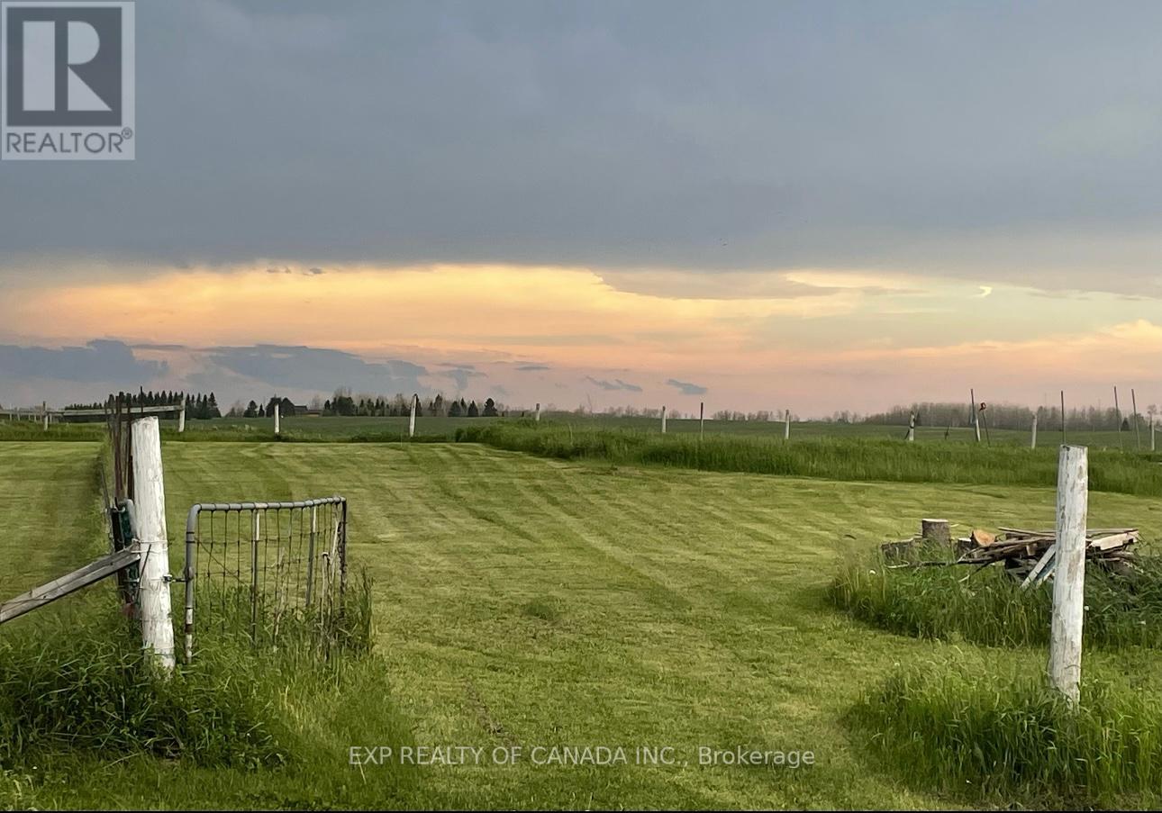 Photo 24 of 1359 Genier Road, Cochrane ON