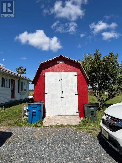 Photo 6 of 1359 Genier Road, Cochrane ON