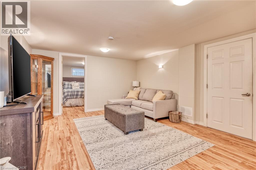 Photo 20 of 309 East 45th Street, Hamilton ON