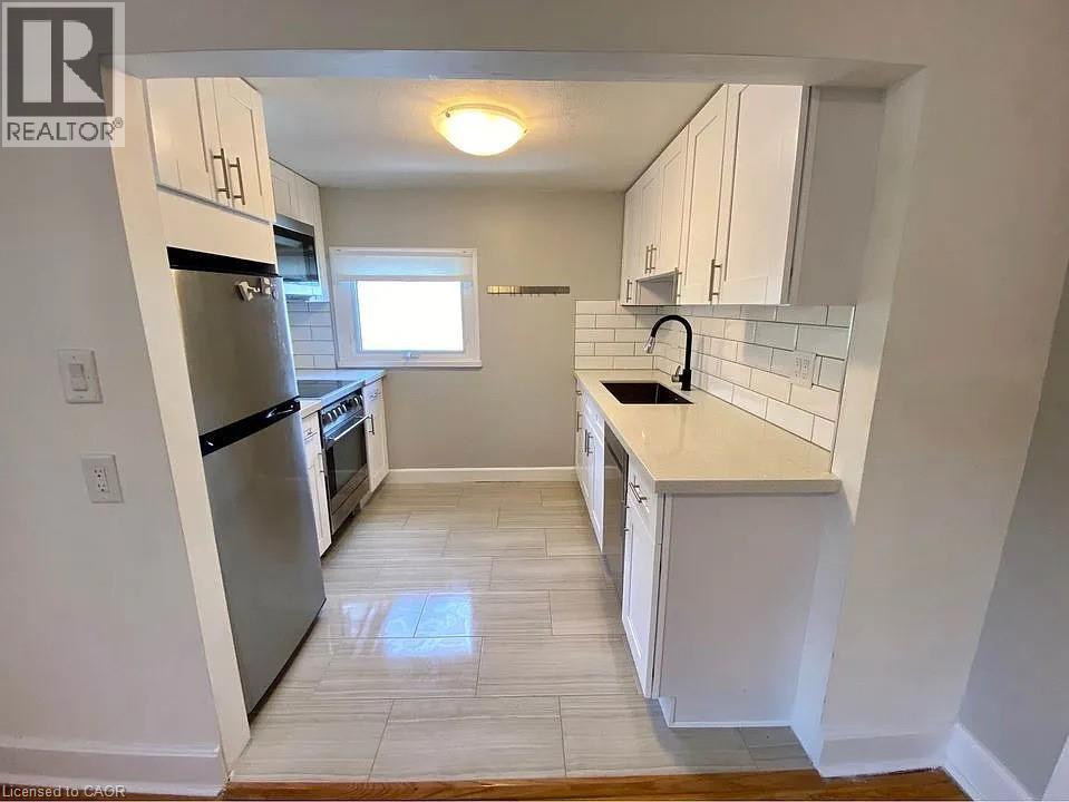 Photo 3 of 506 Upper Sherman Avenue Unit Upper, Hamilton ON