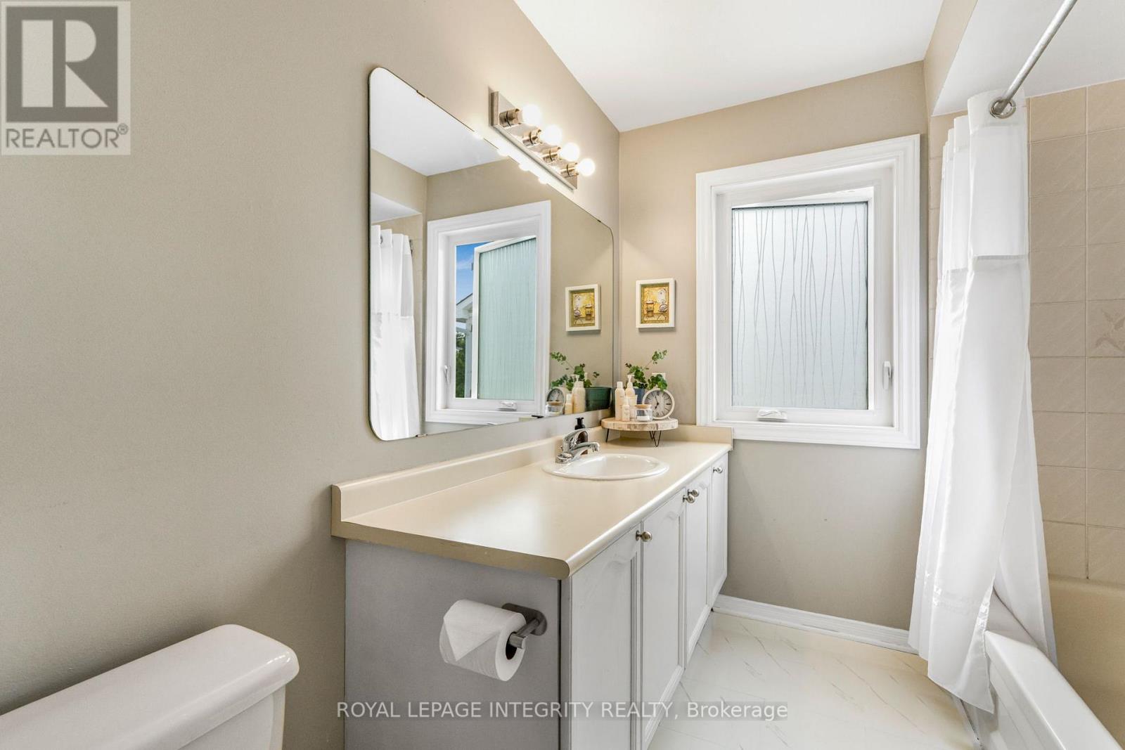 Photo 27 of 589 Pocono Crescent, Ottawa ON