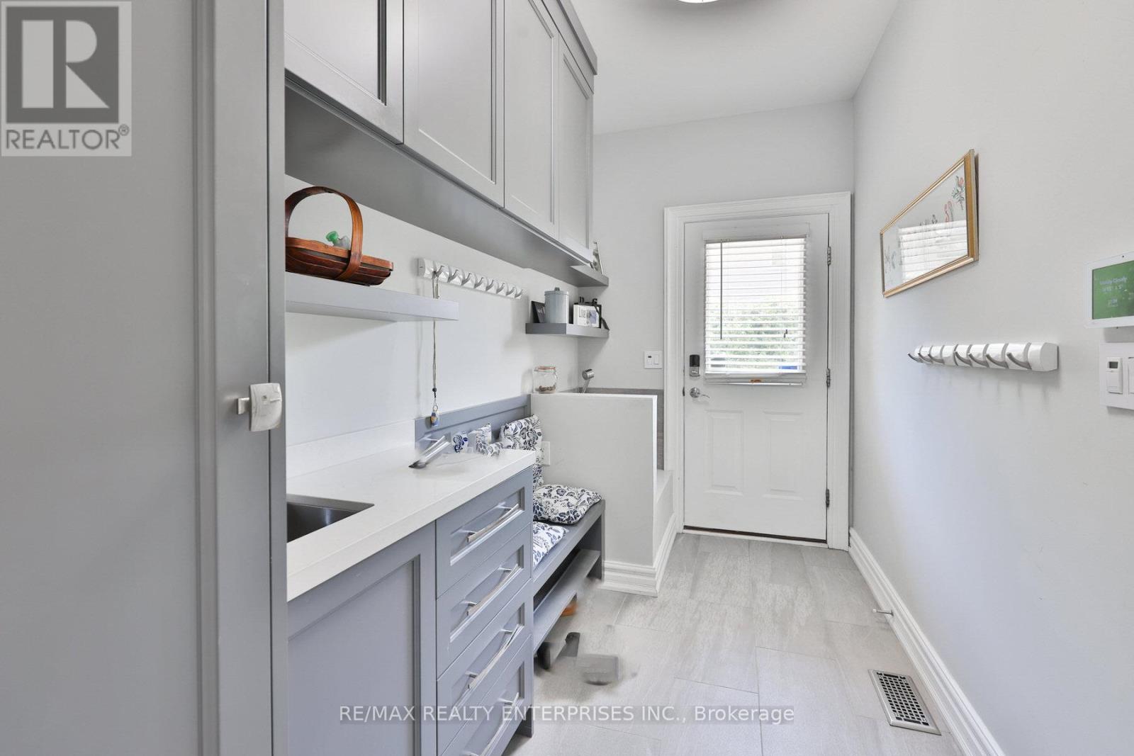 Photo 22 of 1277 Woodeden Drive, Mississauga ON