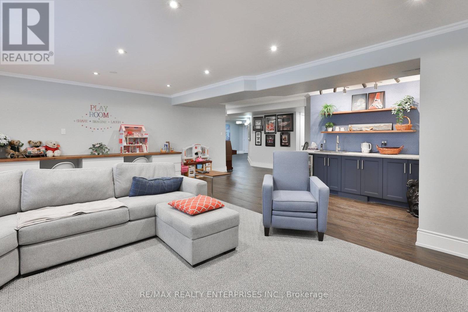 Photo 38 of 1277 Woodeden Drive, Mississauga ON
