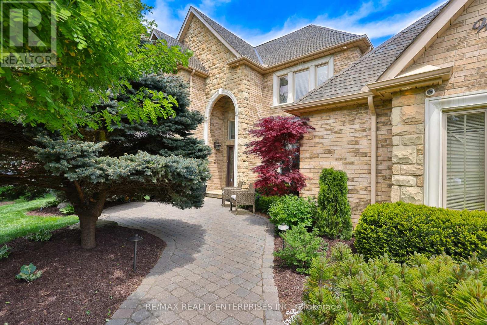Photo 4 of 1277 Woodeden Drive, Mississauga ON