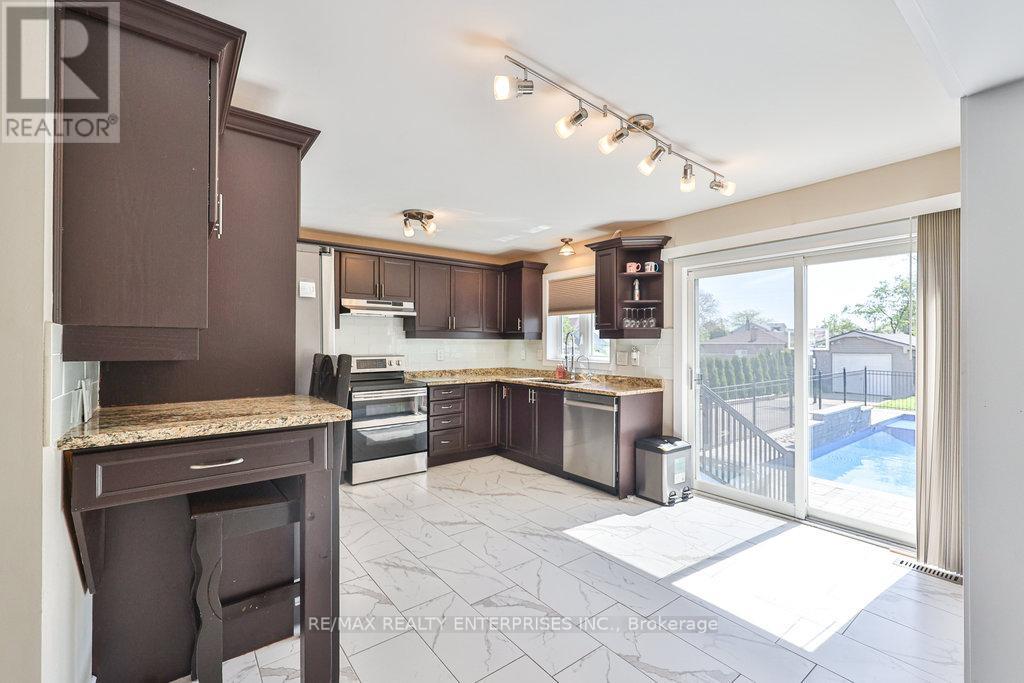 Photo 13 of 248 1 2 Millen Road, Hamilton ON