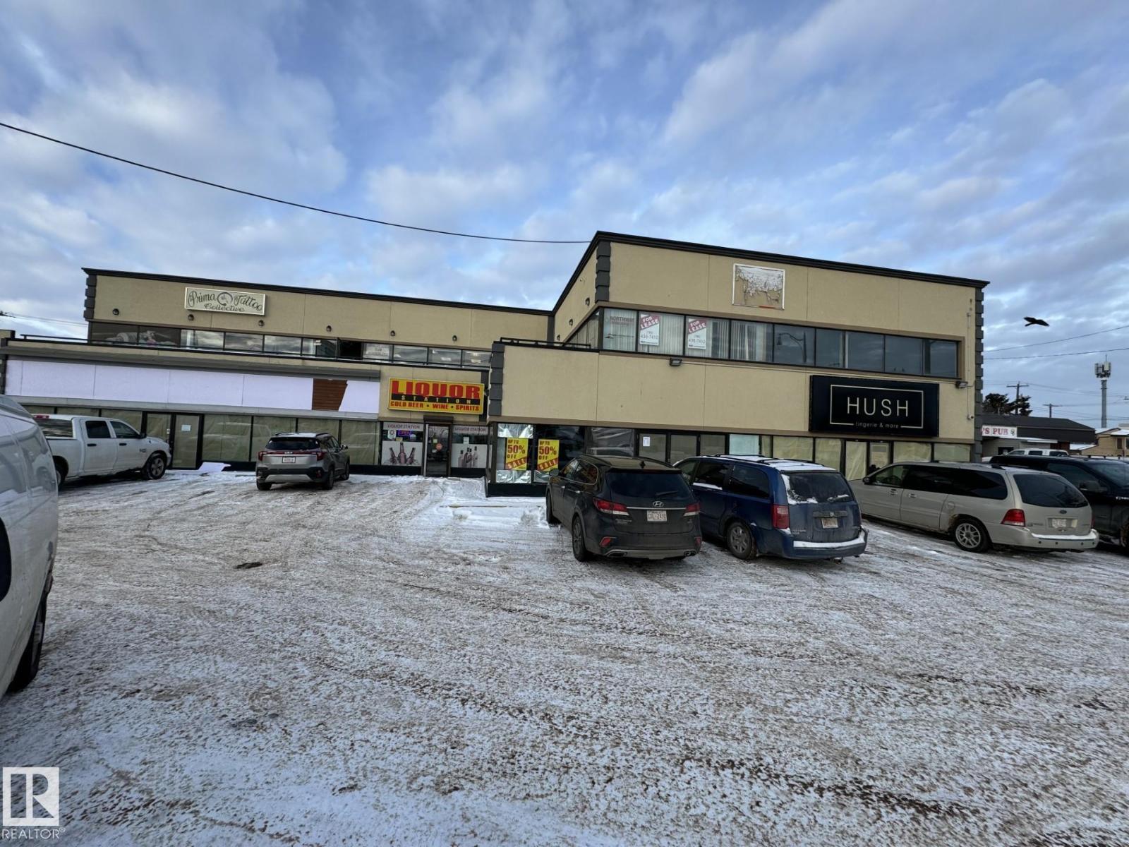 Photo 1 of 104 16220 Stony Plain Nw, Edmonton AB