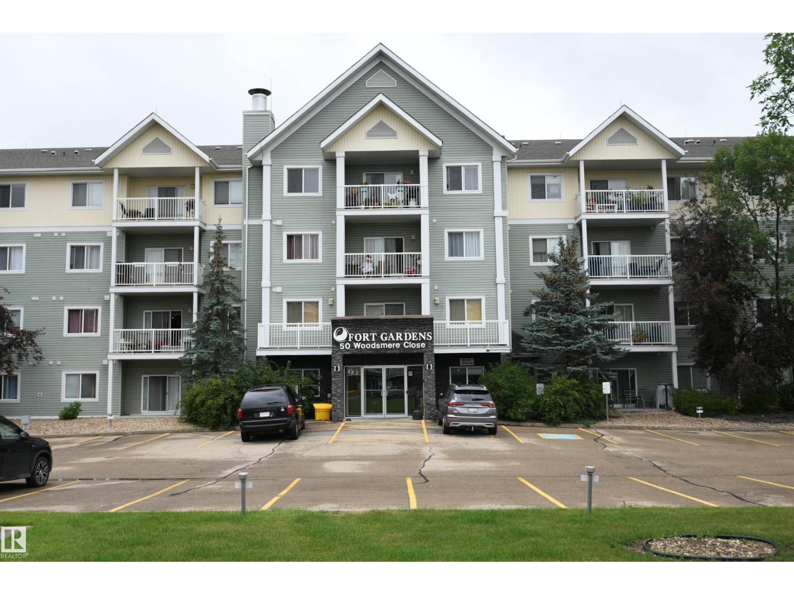 #130 50 WOODSMERE - 1