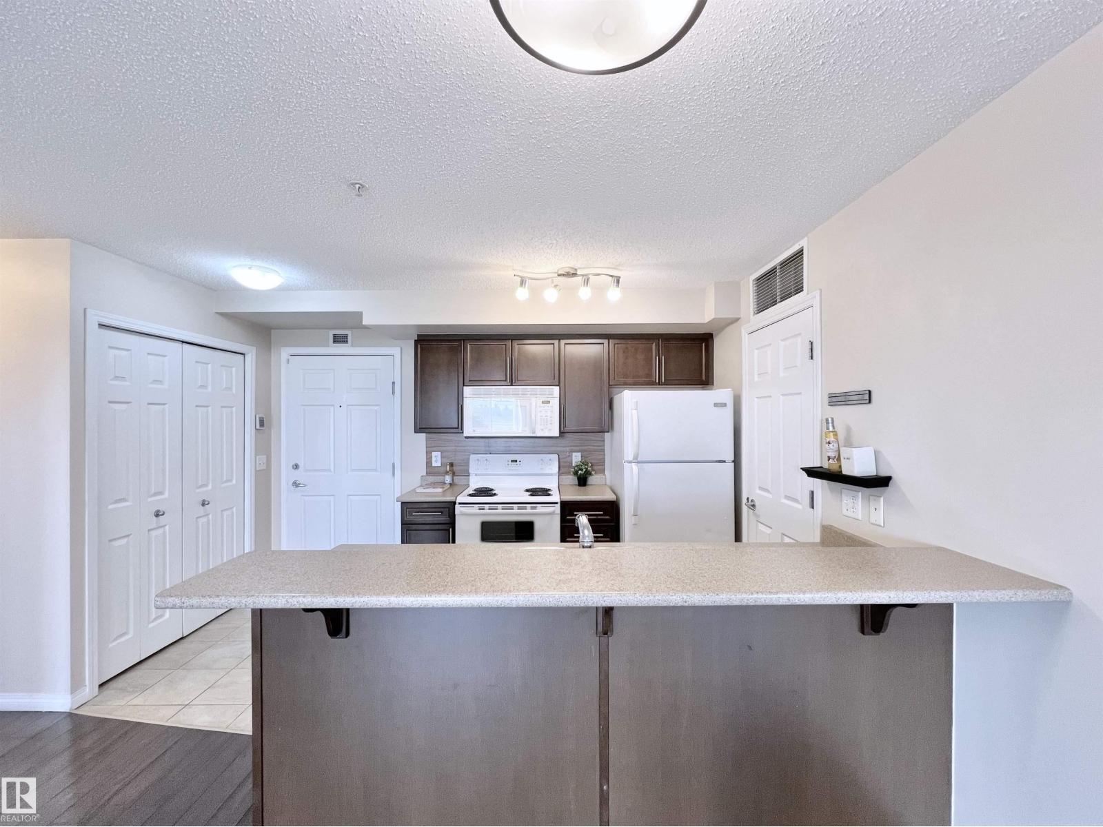 Photo 10 of 311 6925 199 St Nw, Edmonton AB