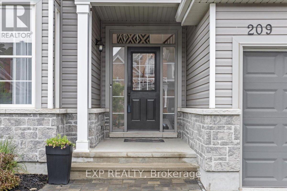 Photo 3 of 209 Rover Street, Ottawa ON
