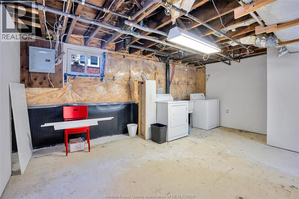 Photo 20 of 2157 Pelissier, Windsor ON