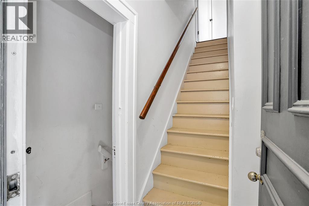 Photo 23 of 2157 Pelissier, Windsor ON