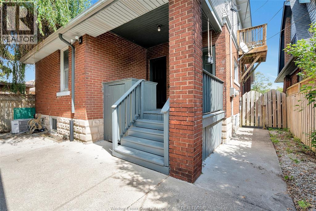Photo 25 of 2157 Pelissier, Windsor ON