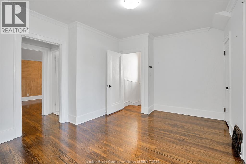 Photo 5 of 2157 Pelissier, Windsor ON