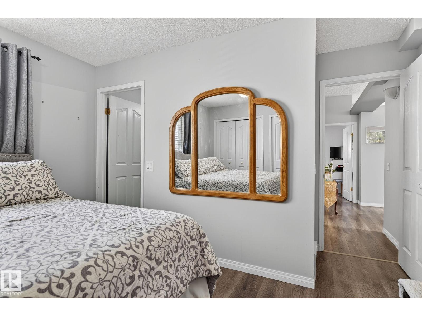 Photo 22 of 1051 Jones Cr Nw, Edmonton AB