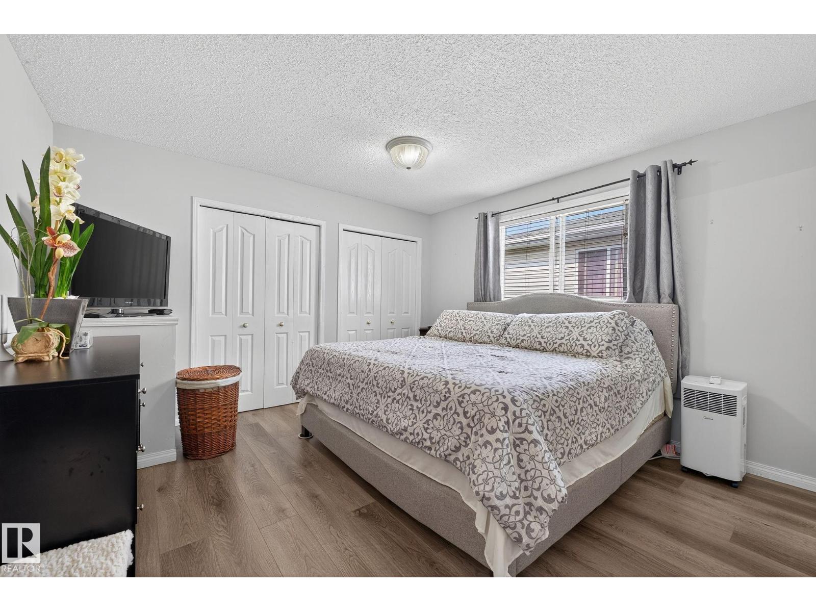 Photo 23 of 1051 Jones Cr Nw, Edmonton AB
