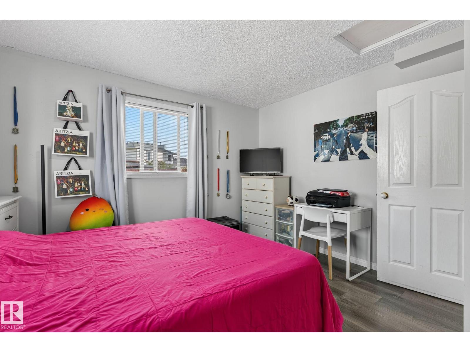 Photo 28 of 1051 Jones Cr Nw, Edmonton AB