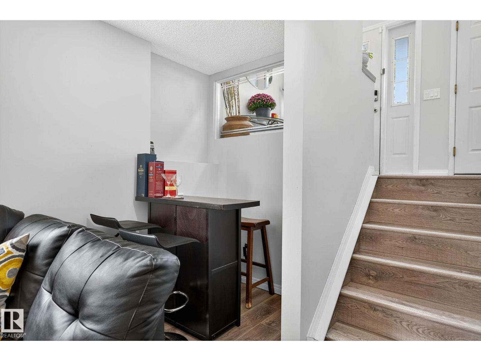Photo 30 of 1051 Jones Cr Nw, Edmonton AB