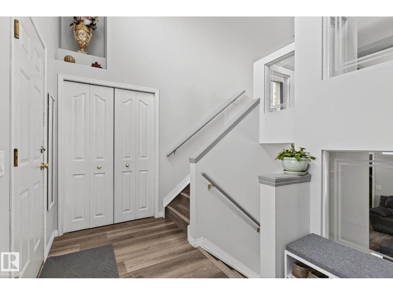 Photo 7 of 1051 Jones Cr Nw, Edmonton AB