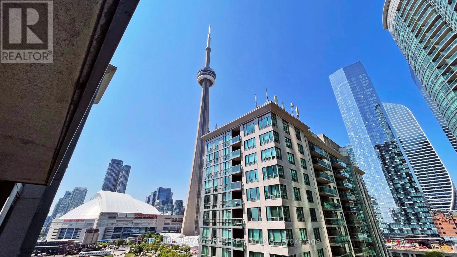 Photo 11 of 1222 25 Lower Simcoe Street, Toronto ON