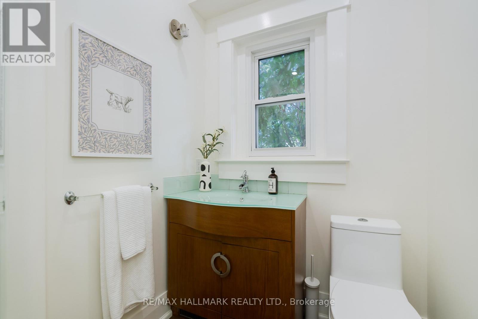 Photo 8 of 16 Haig Avenue, Toronto ON