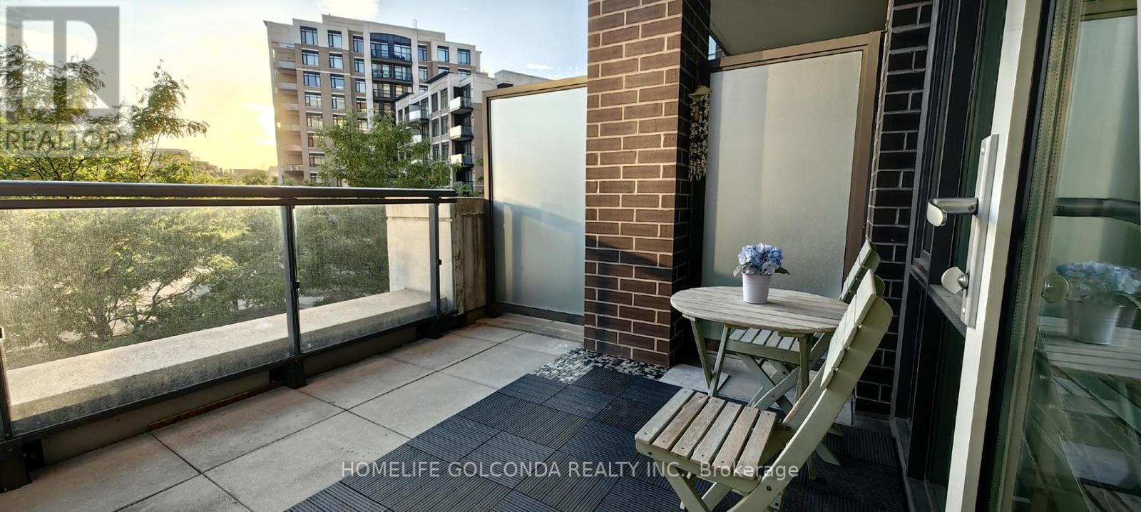 Photo 15 of 215 8130 Birchmount Road, Markham ON