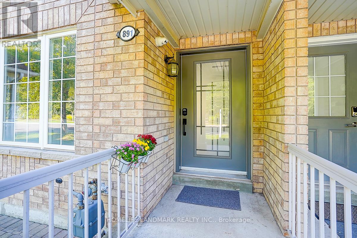 Photo 3 of 891 Bur Oak Avenue, Markham ON