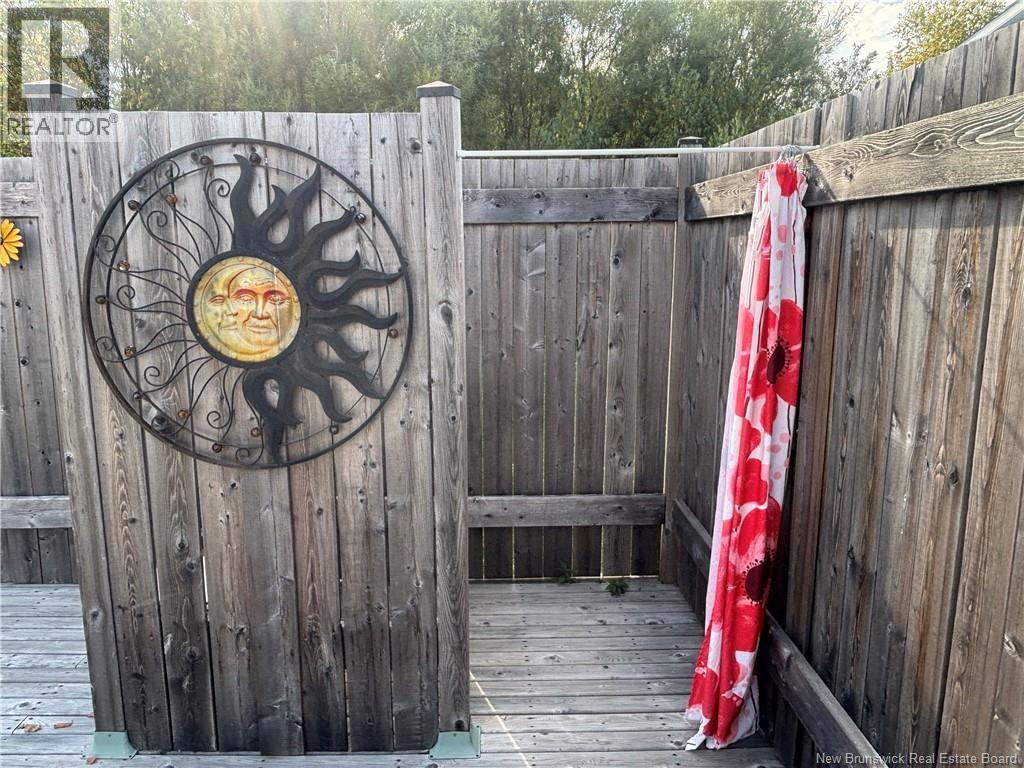 Photo 20 of 676 Rue Principale, Beresford NB