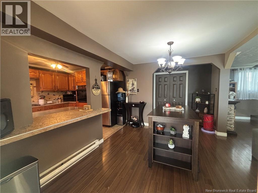 Photo 32 of 676 Rue Principale, Beresford NB