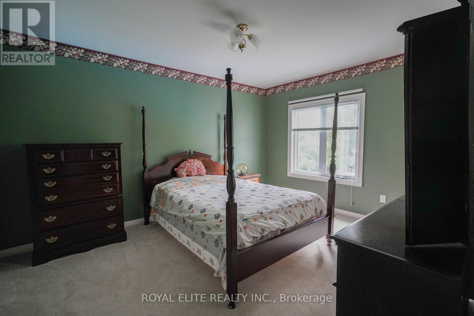 Photo 23 of 3530 Kingbird Court, Mississauga ON